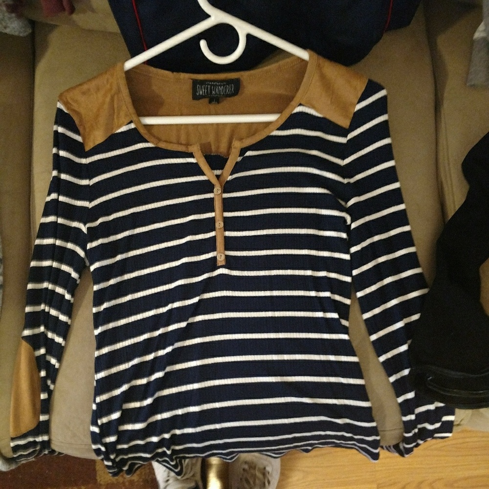 Clothes - Picture 3 of 6